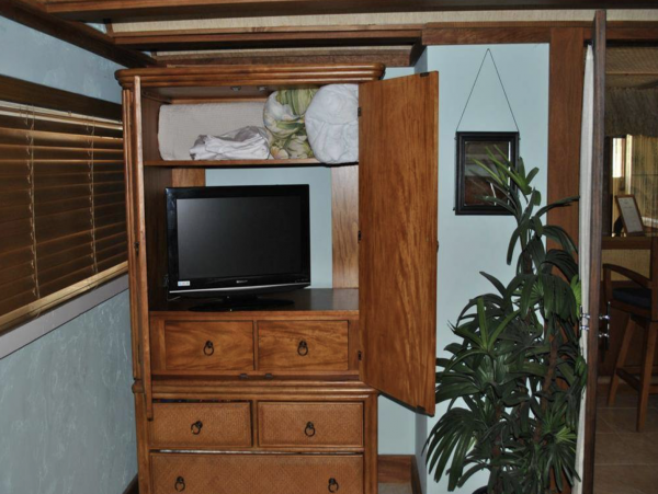 Oceanfront Four Bedroom Upper Keys Rentals